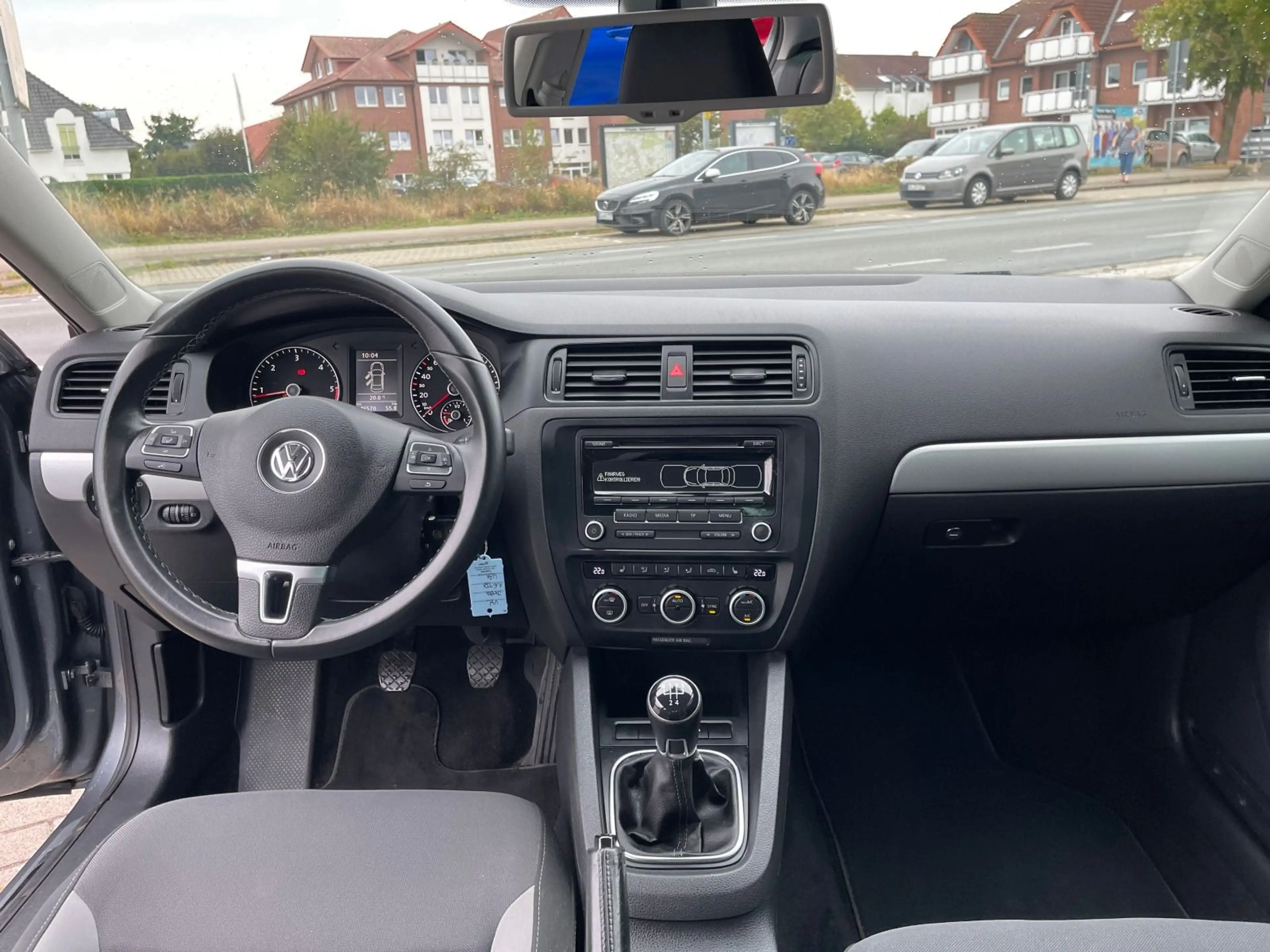 Volkswagen Jetta 1.6 TDi Life Klima AHK — photo 13