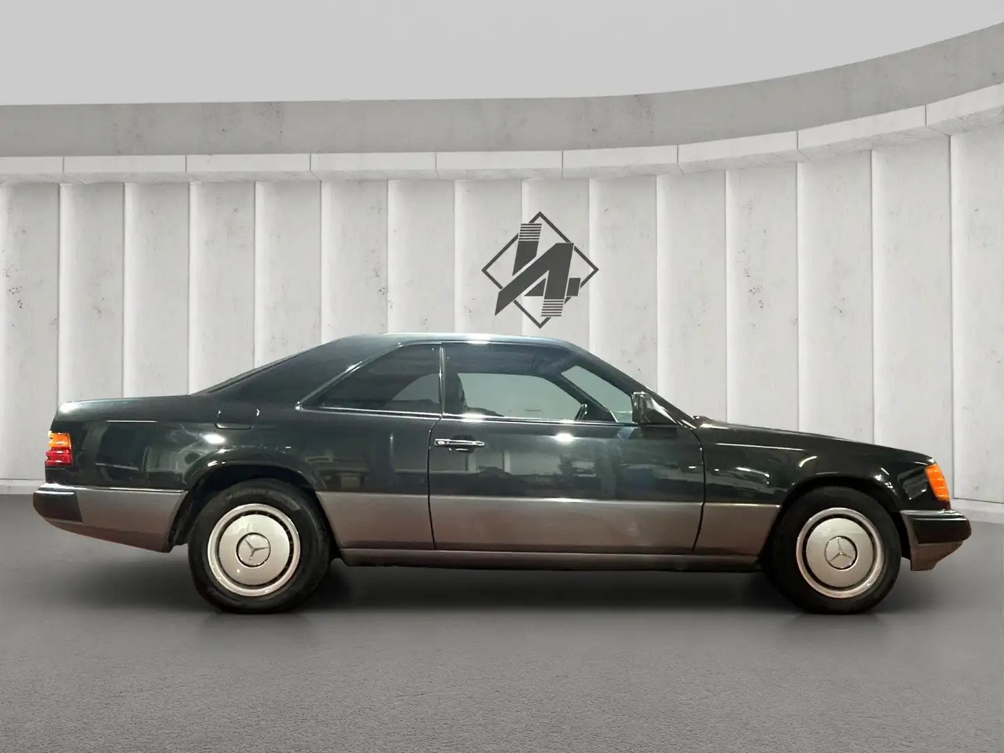 Mercedes-Benz 230 CE*W124C*1 Hand*128tkm* Guter Zustand* Zwart - 2
