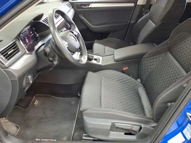 Skoda Superb view 7