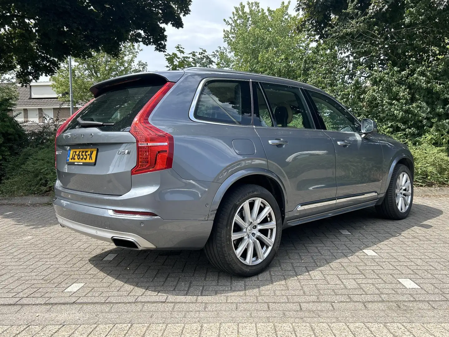 Volvo XC90 2.0 D5 AWD Inscription | Leder | Climate | Cruise Grijs - 2