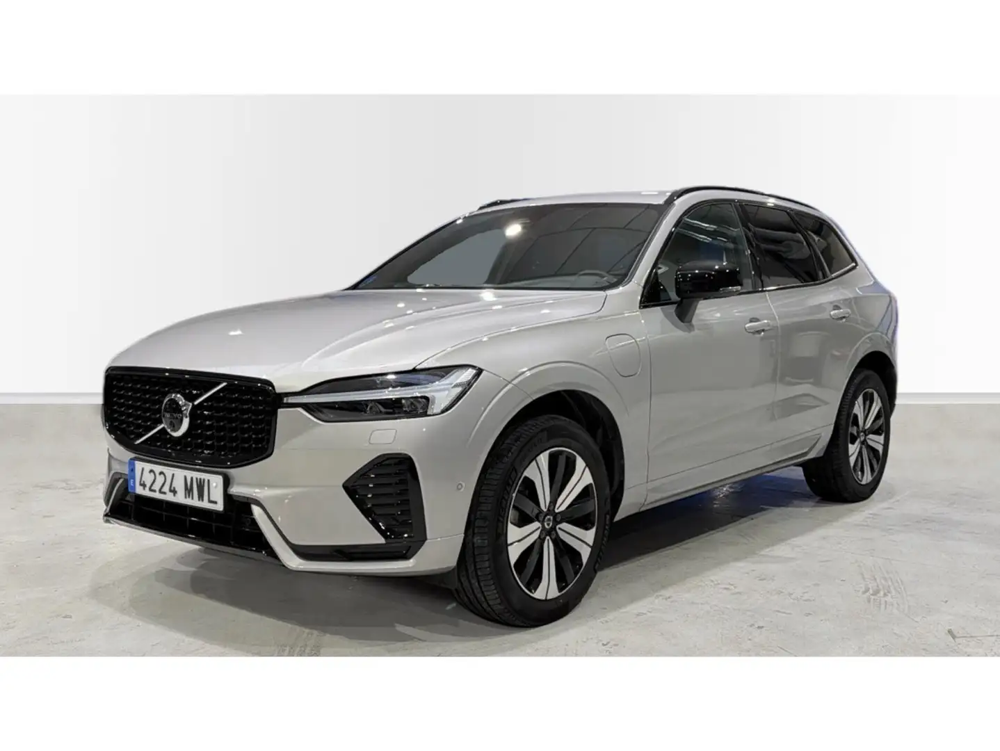 Volvo XC60 T6 Recharge Plus Dark Plateado - 1