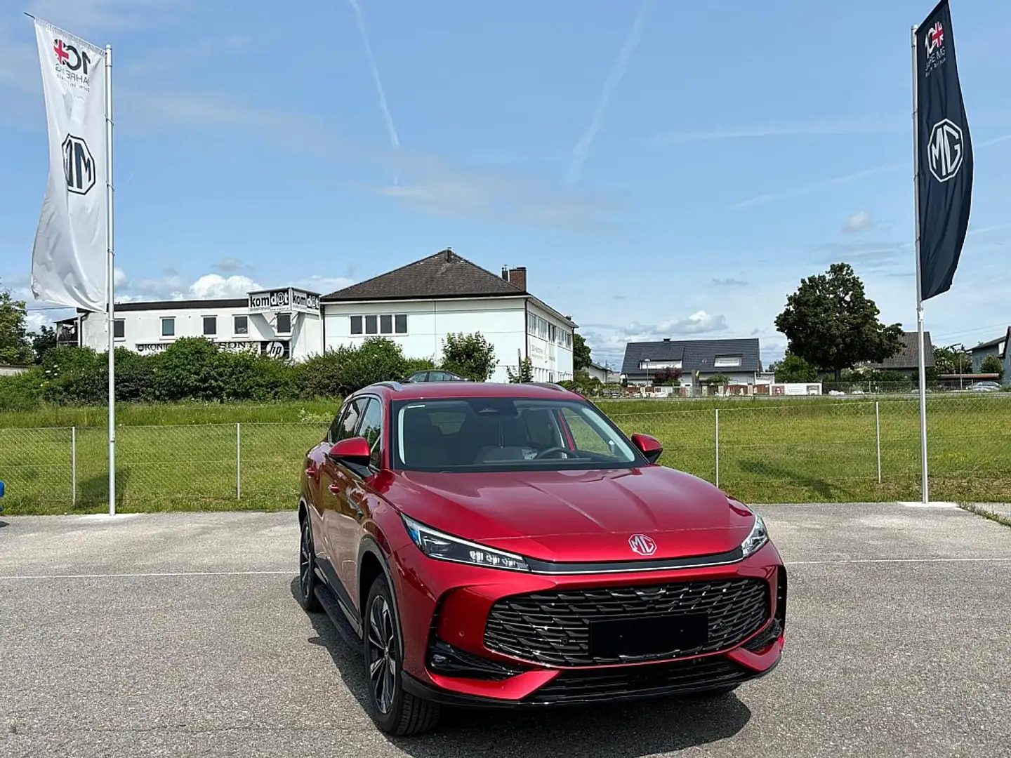 MG HS PHEV+ Luxury 21,4kWh Aut. *2.000,- Bonus zusätz... Červená - 1