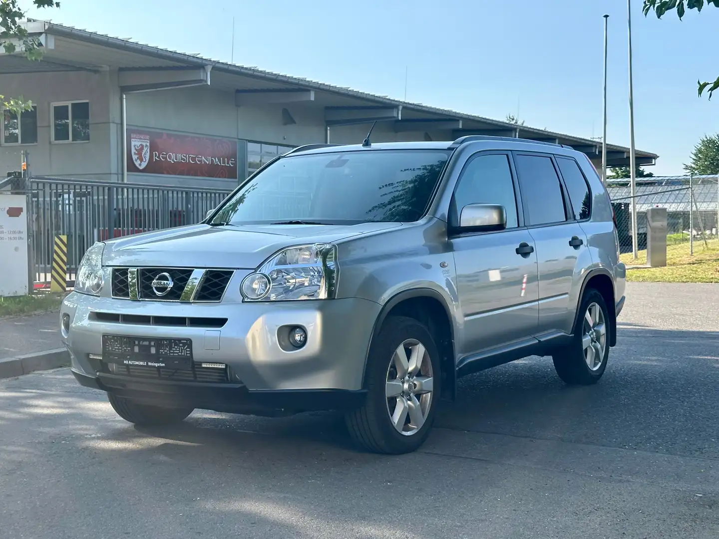 Nissan X-Trail SE 4X4 Grau - 1