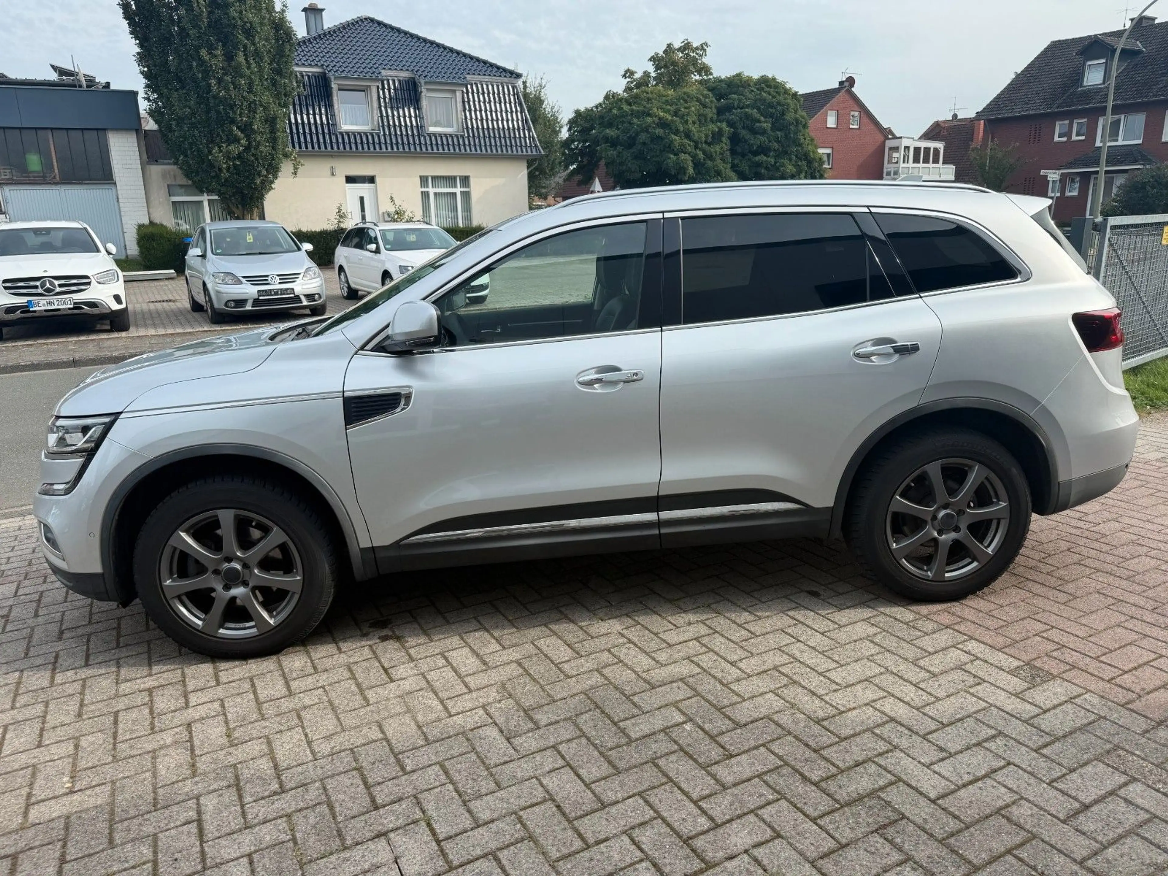 Renault Koleos Intens 4x4 LED Navi Panorama Kamera — photo 13