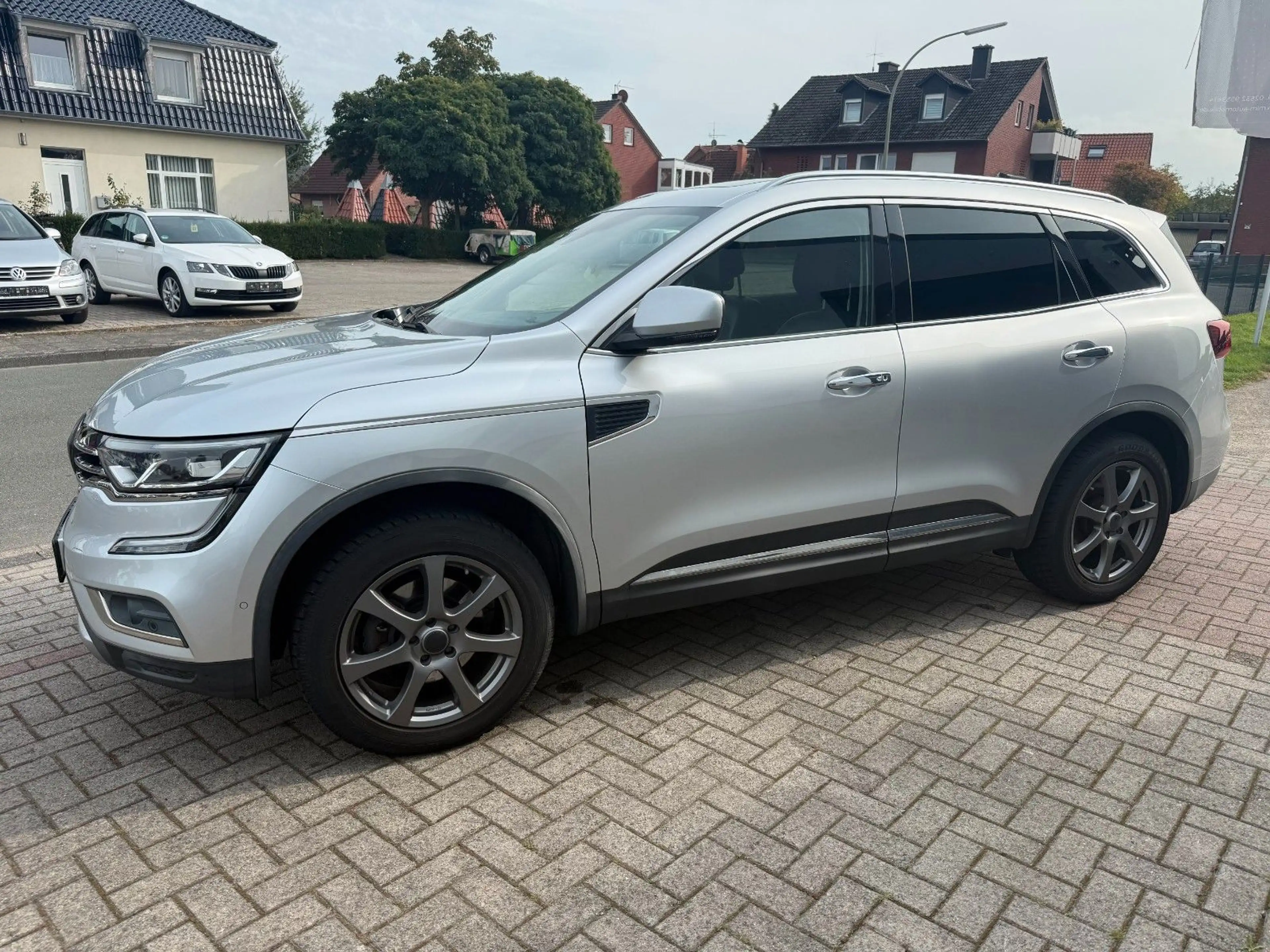 Renault Koleos Intens 4x4 LED Navi Panorama Kamera — photo 14
