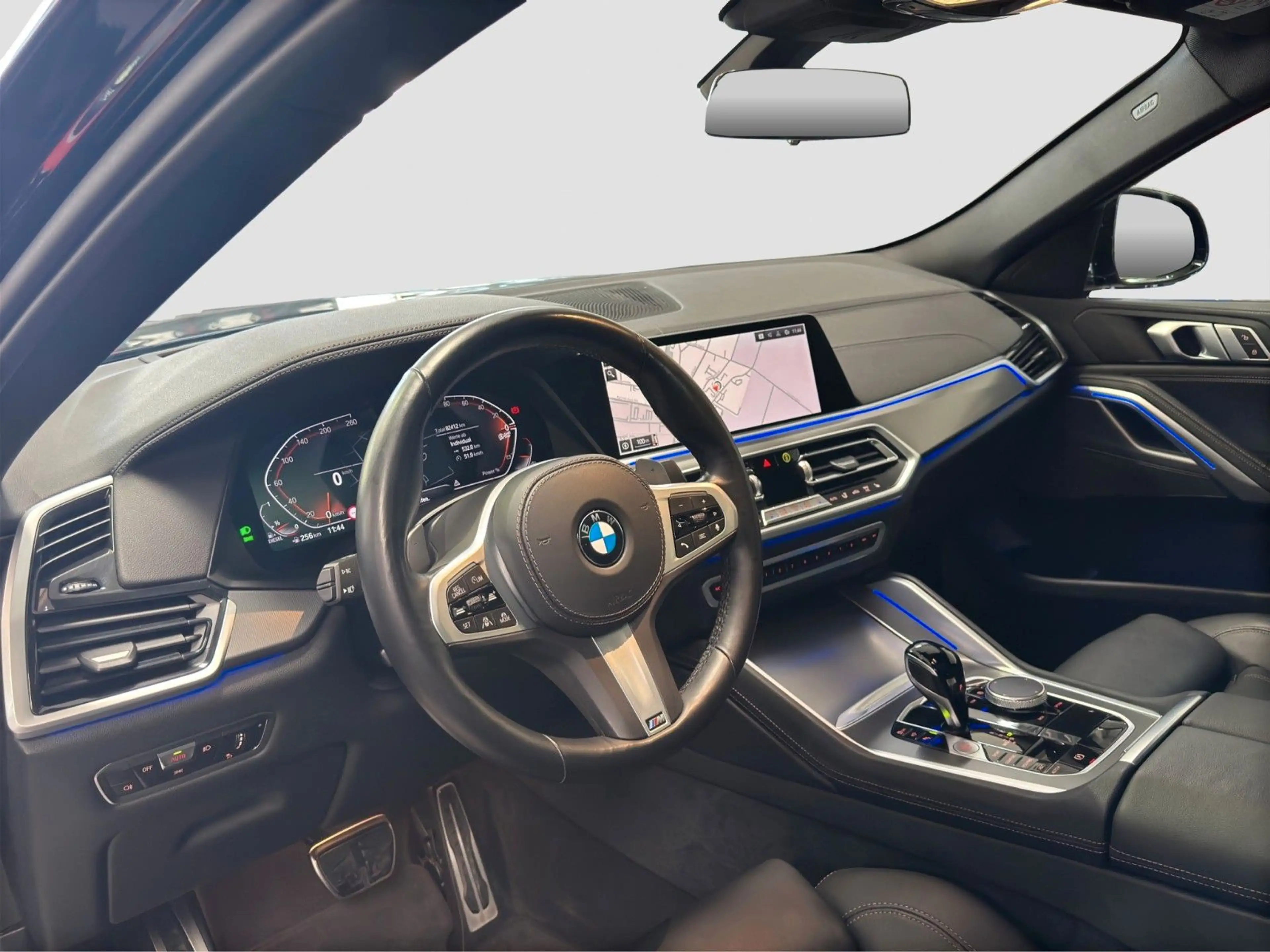 BMW X6 40d M-SPORT LASER ACC PANO 21" HUD HiFi 360° — photo 12