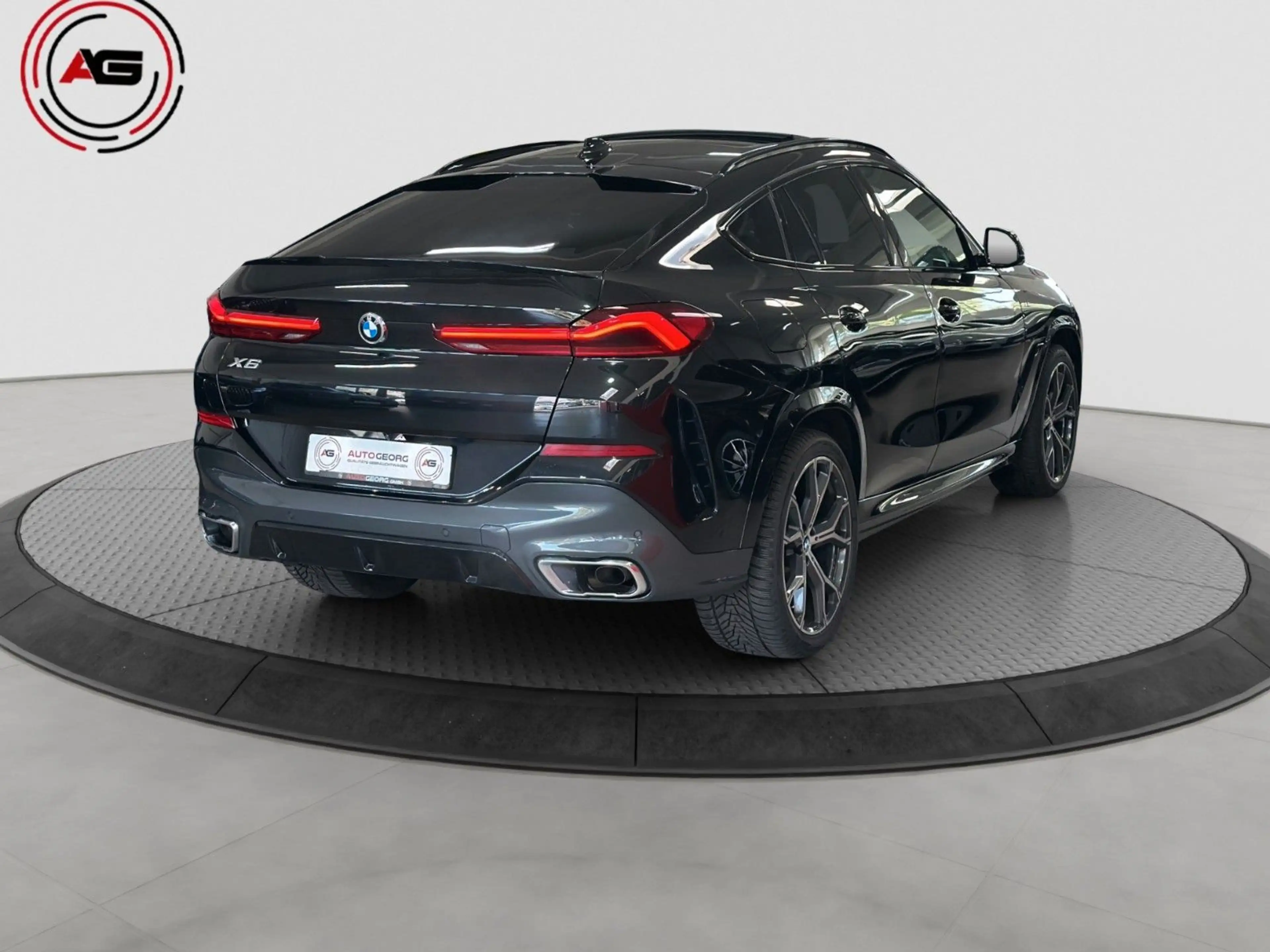 BMW X6 40d M-SPORT LASER ACC PANO 21" HUD HiFi 360° — photo 5