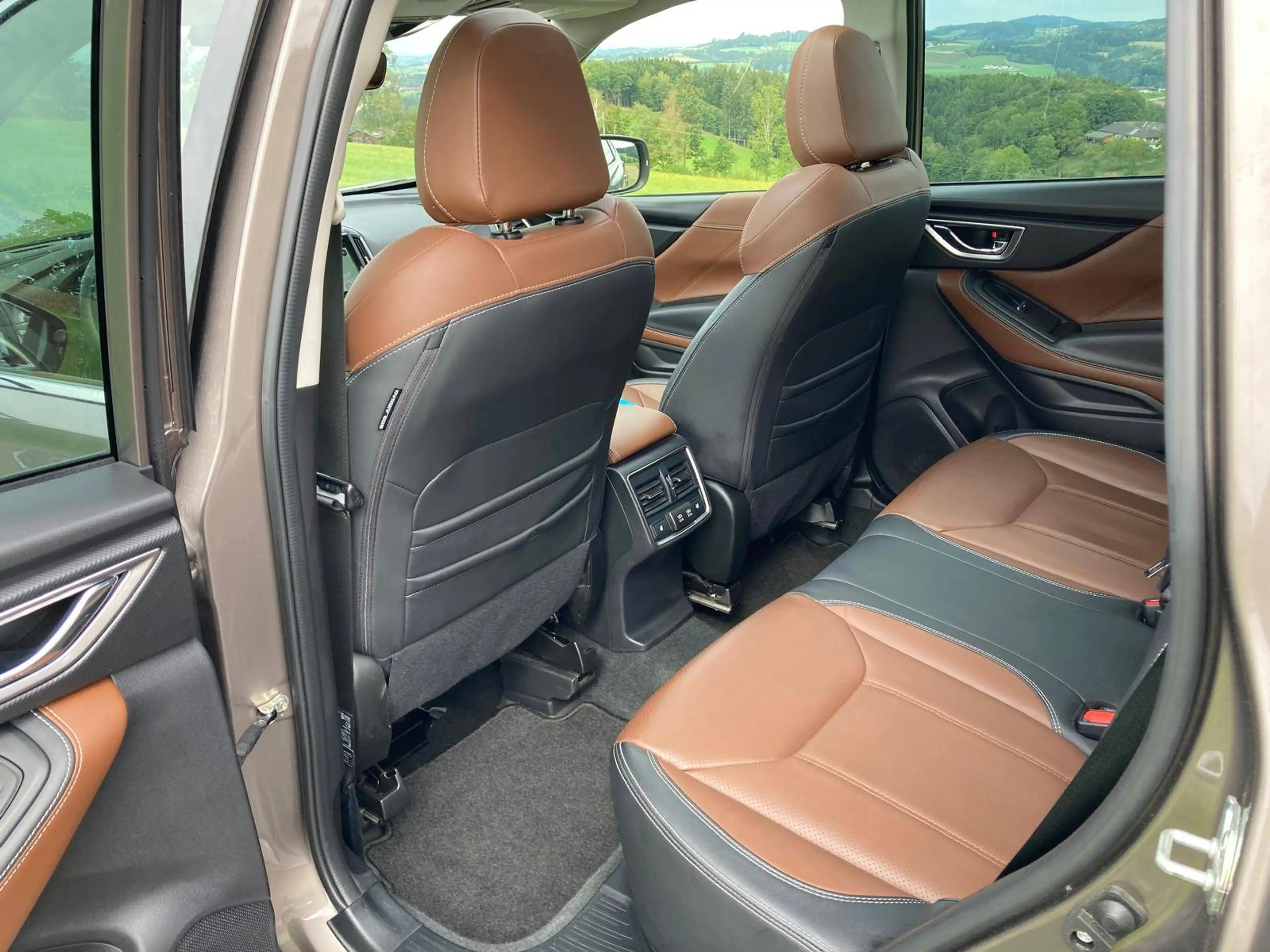 Subaru Forester Forester 2,0i e-Boxer Premium AWD — photo 8