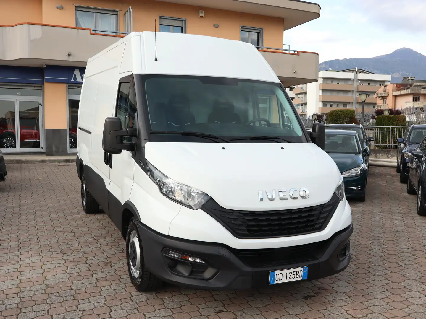 Iveco Daily 35 S12 V H2 3520 CONDIZIONI ECCELLENTI Bianco - 2