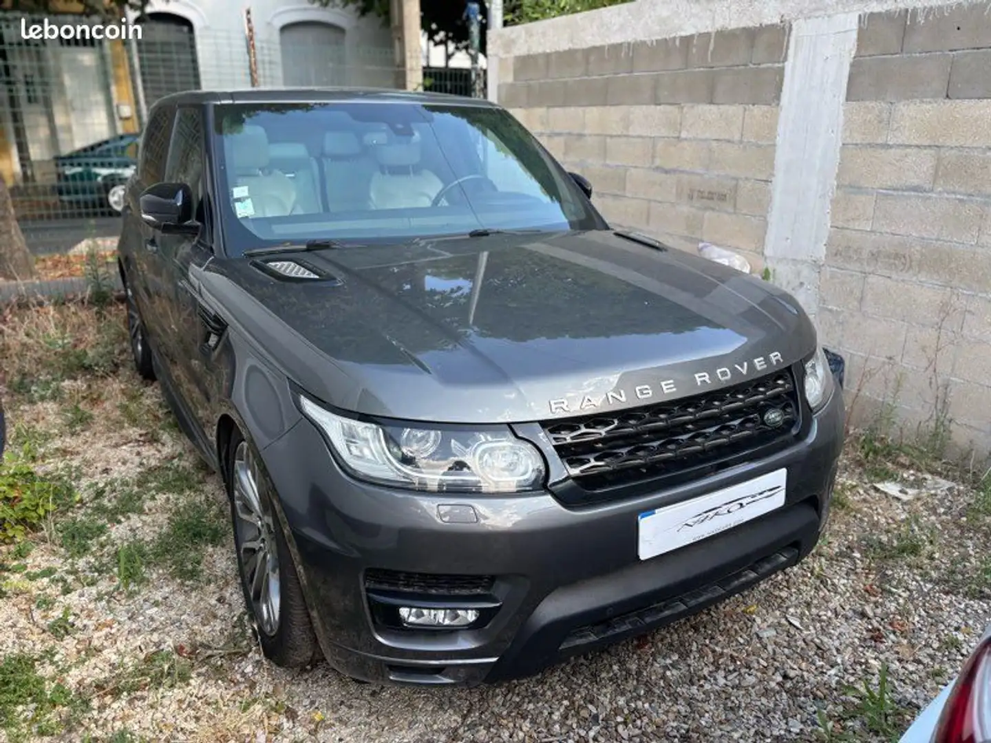 Land Rover Range Rover Sport mark 4 tdv6 3.0l s a quatro 258 cv moteur hs - 2