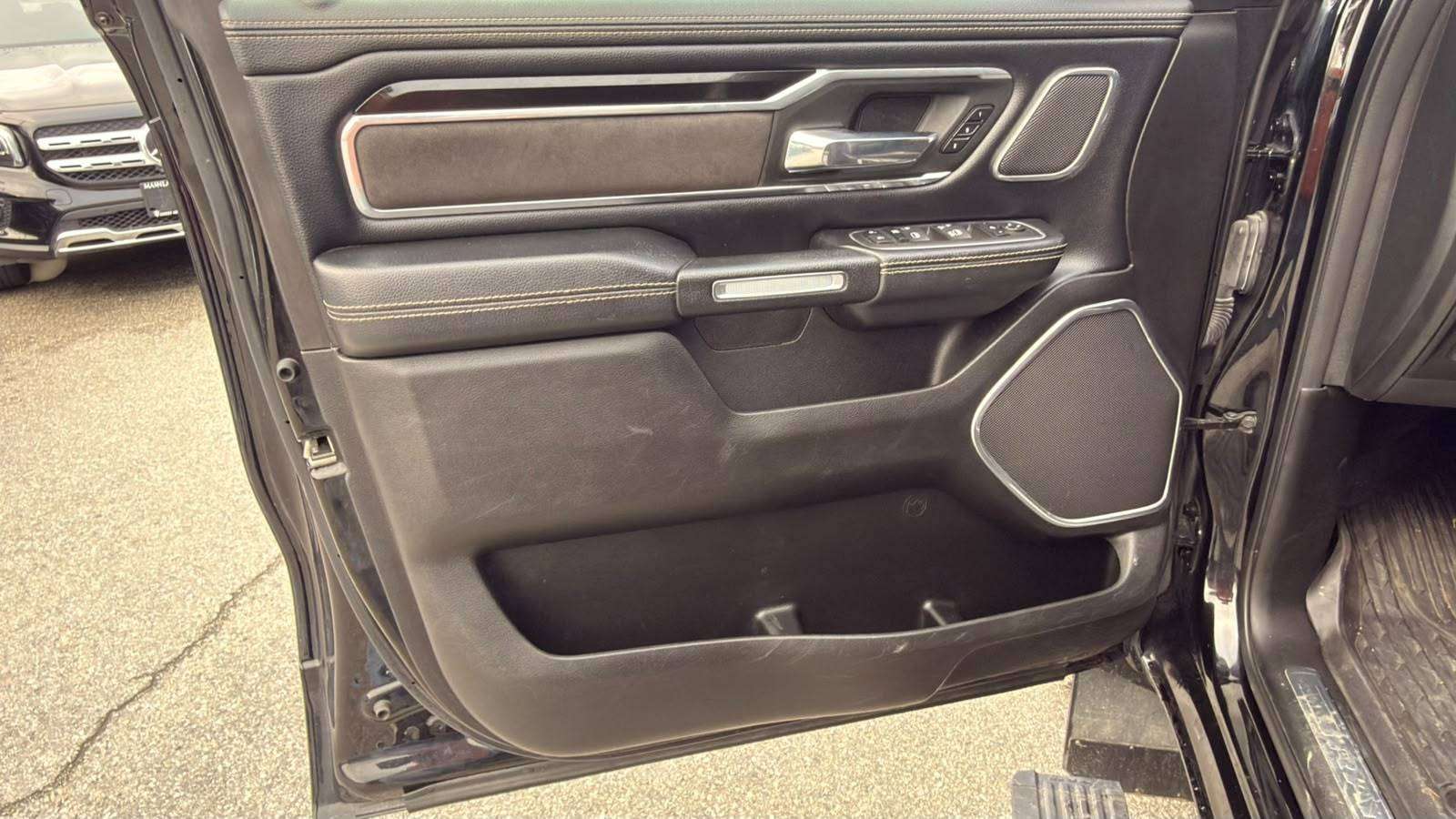 2022 RAM 1500 — view 10