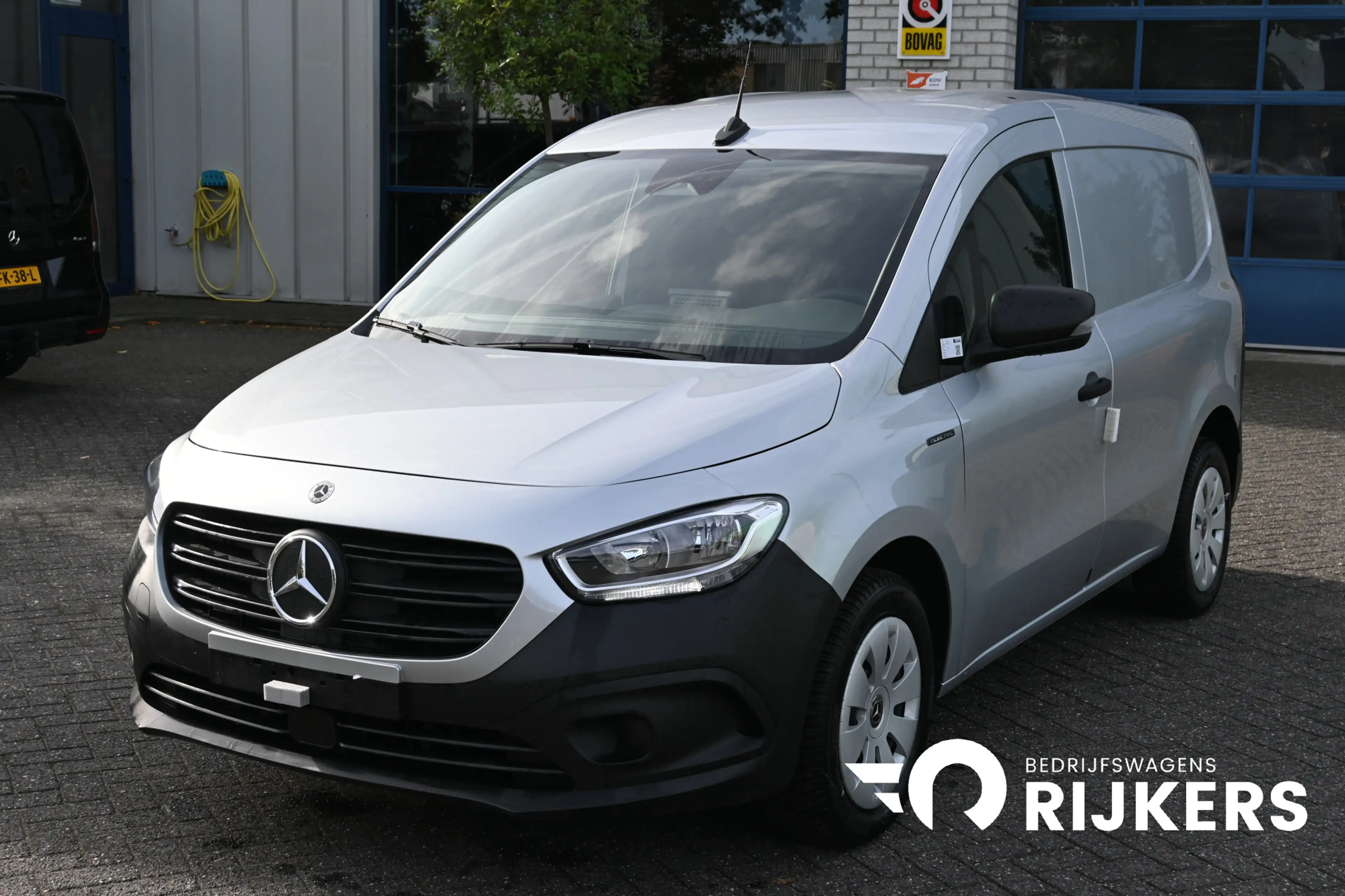 Mercedes-Benz Citan eCitan 112 L1 51 kWh AC 22kW/DC 75kW, Climate cont
