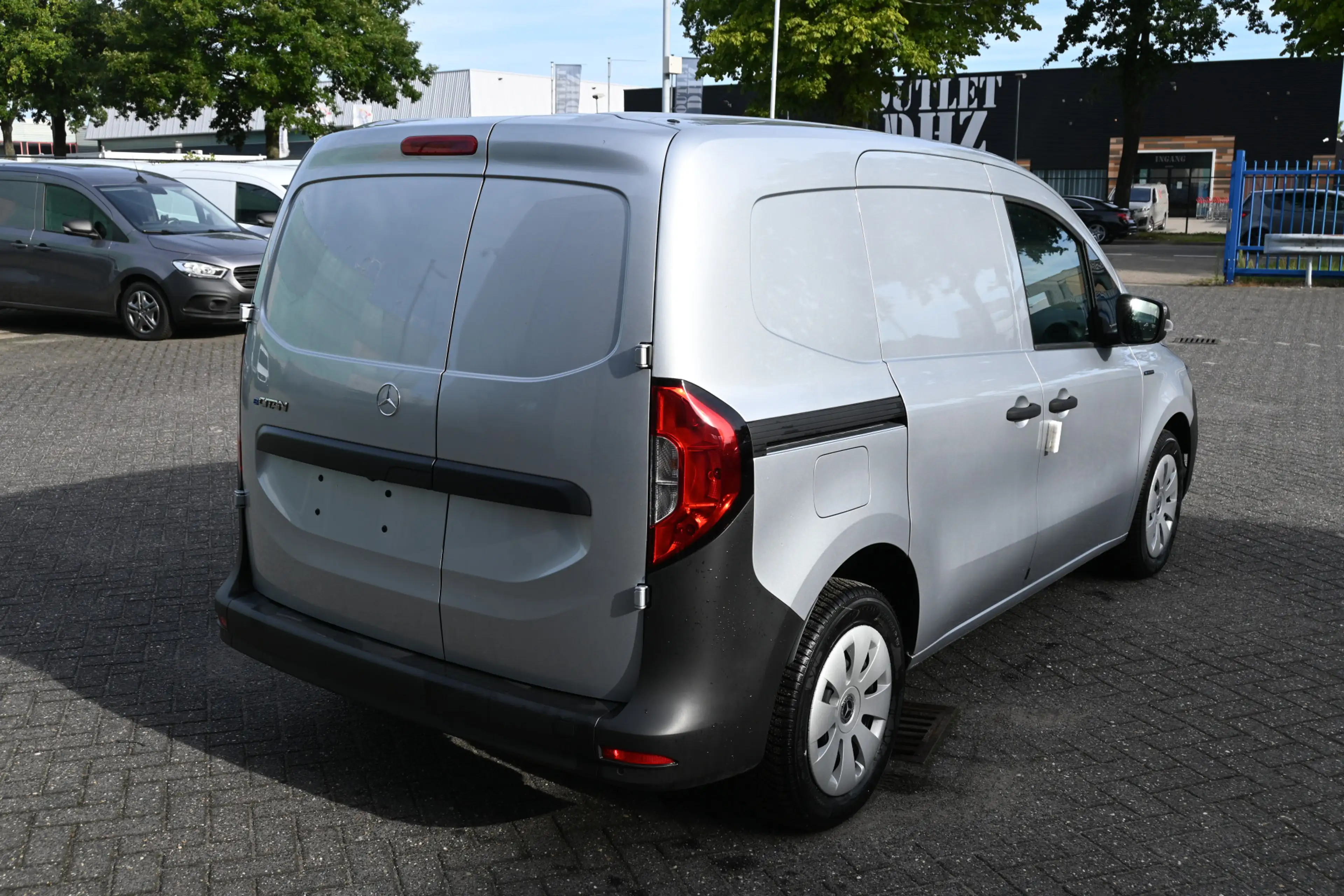 Mercedes-Benz Citan eCitan 112 L1 51 kWh AC 22kW/DC 75kW, Climate cont — photo 6