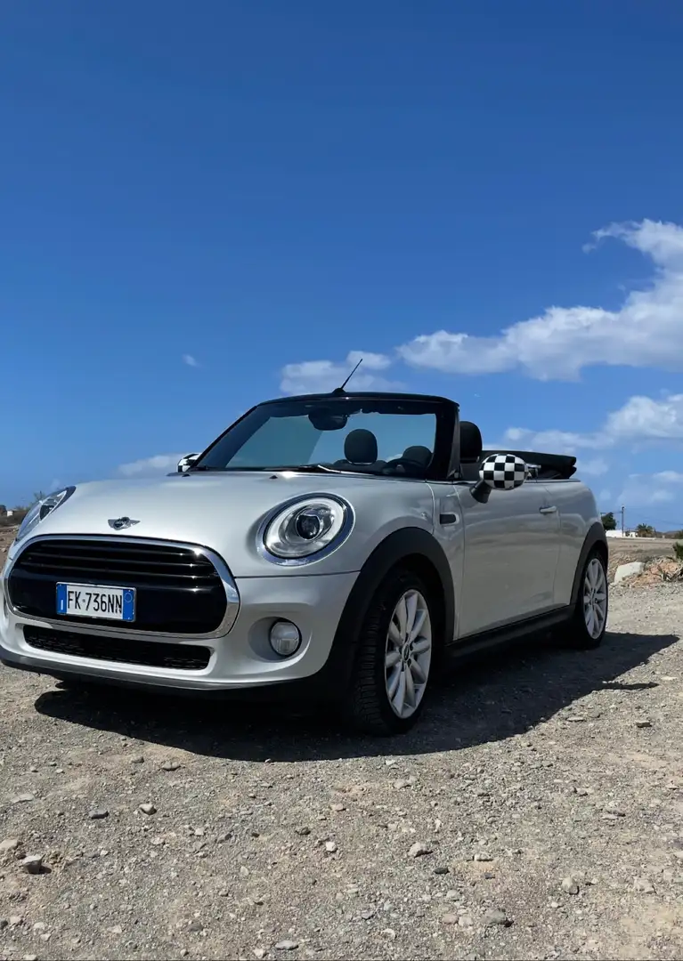 MINI Cooper D Cabrio 1.5 Hype auto Grigio - 1