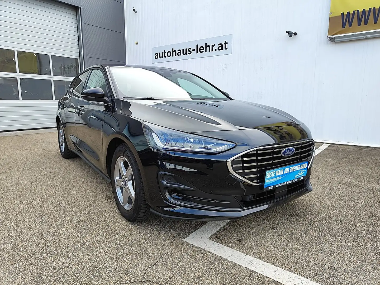 Ford Focus 1,0 EcoBoost Titanium Style Schwarz - 1