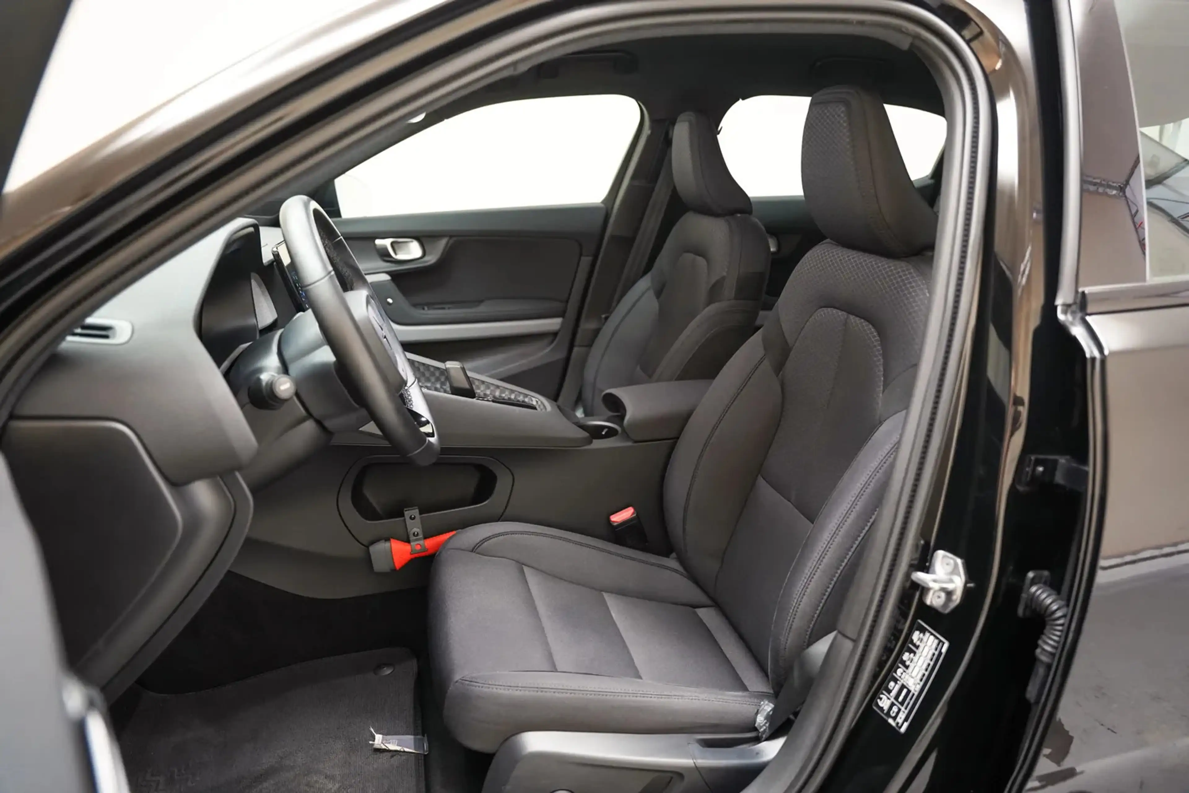 Polestar 2 Standard Range Single Motor 63kWh [ Navi/Carplay C — photo 15