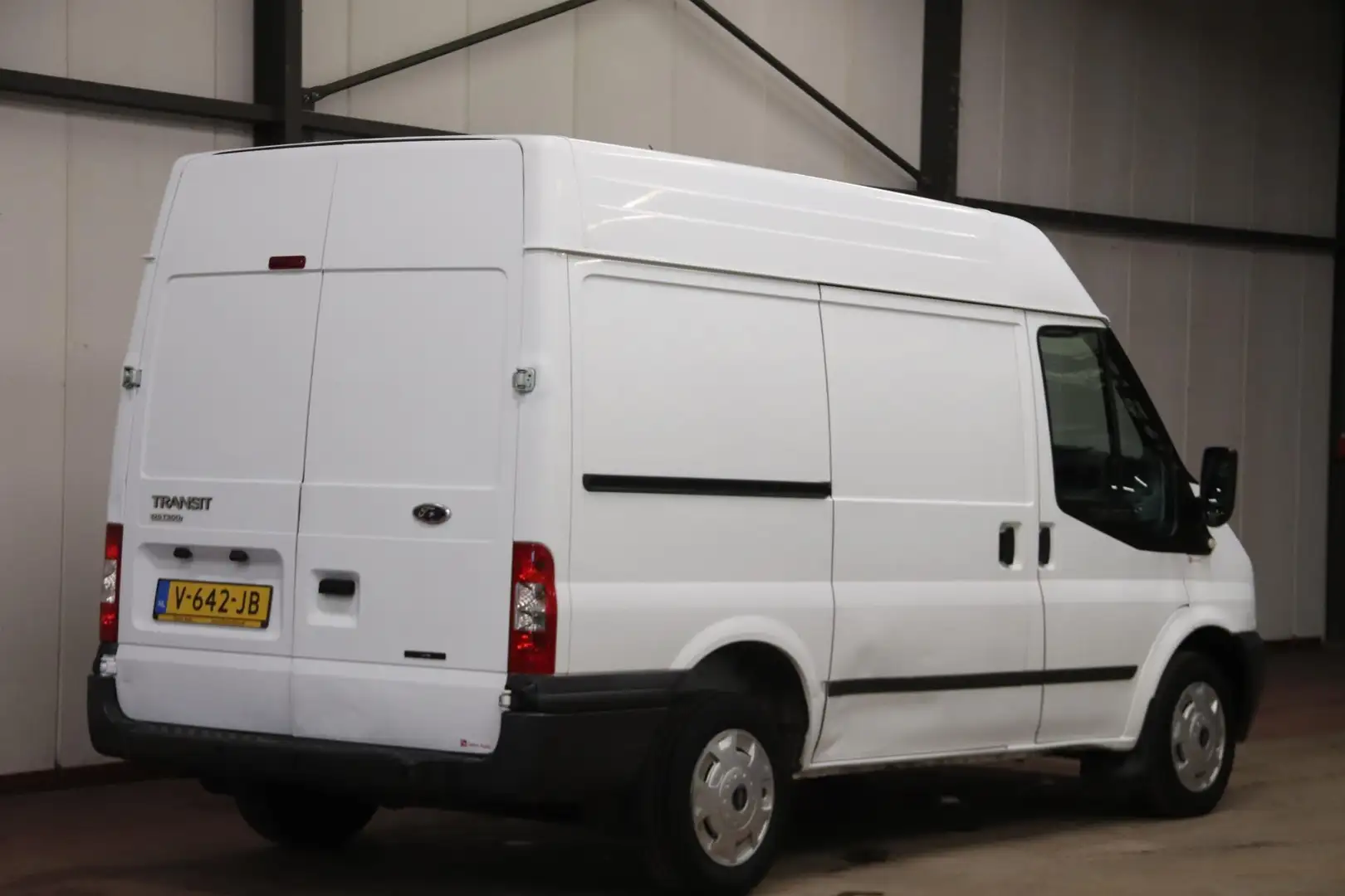 Ford Transit 2.2 TDCI 126PK L2H2 Airco Wit - 2