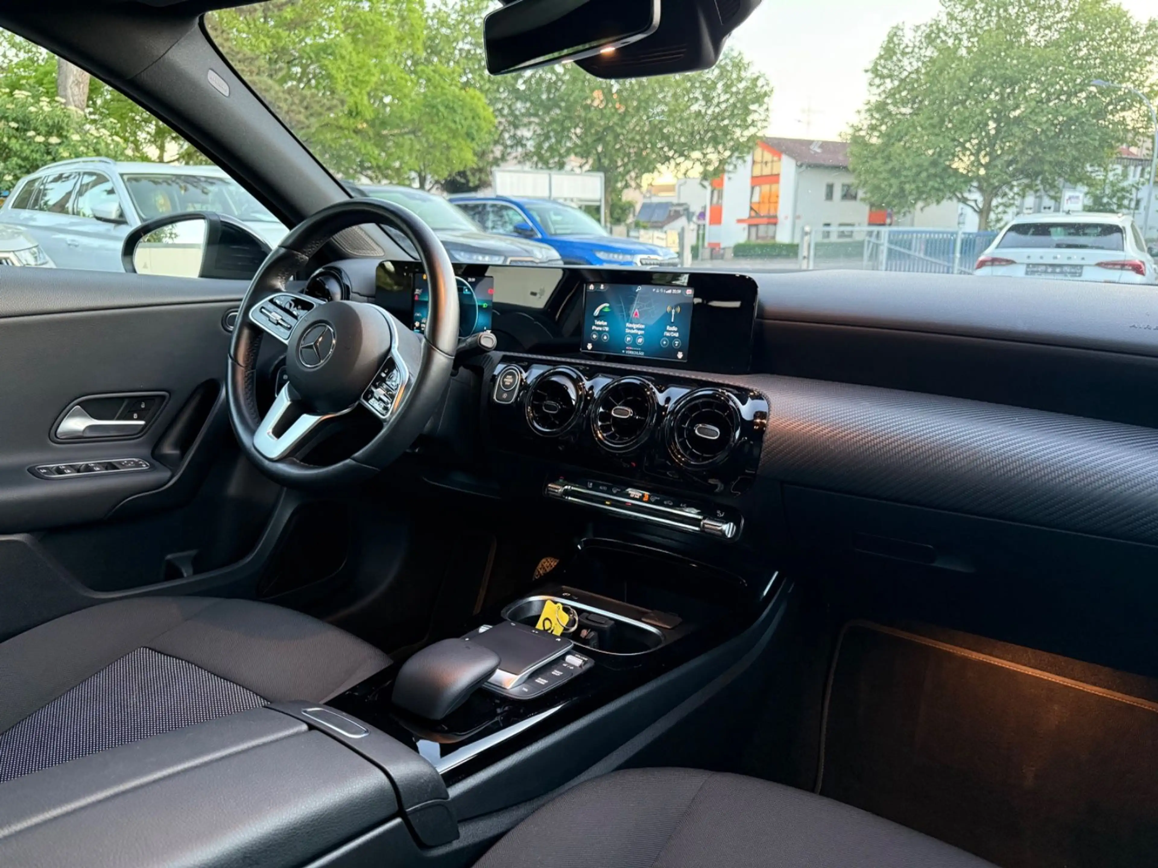 Mercedes-Benz A 220 d — photo 14