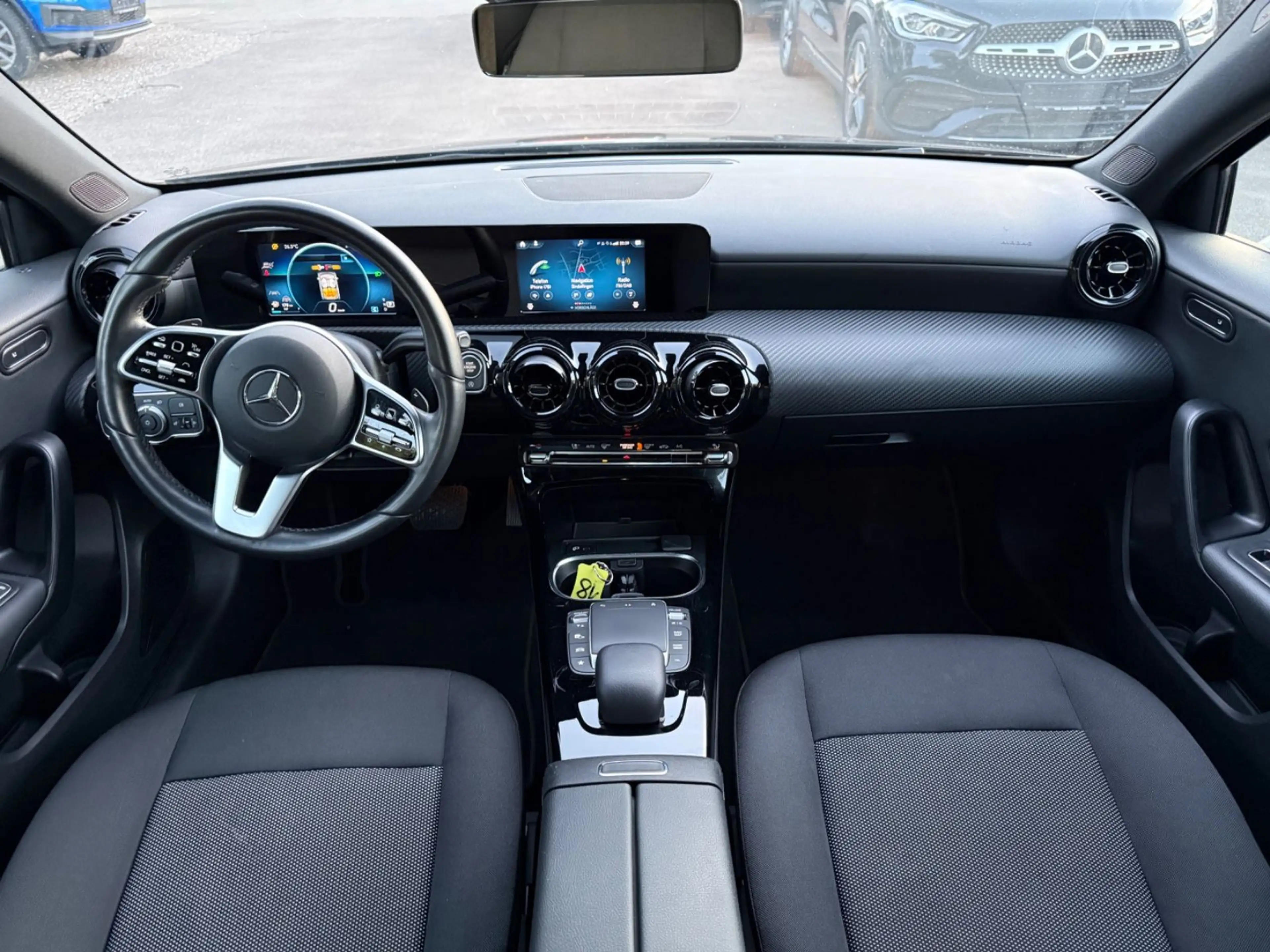 Mercedes-Benz A 220 d — photo 2
