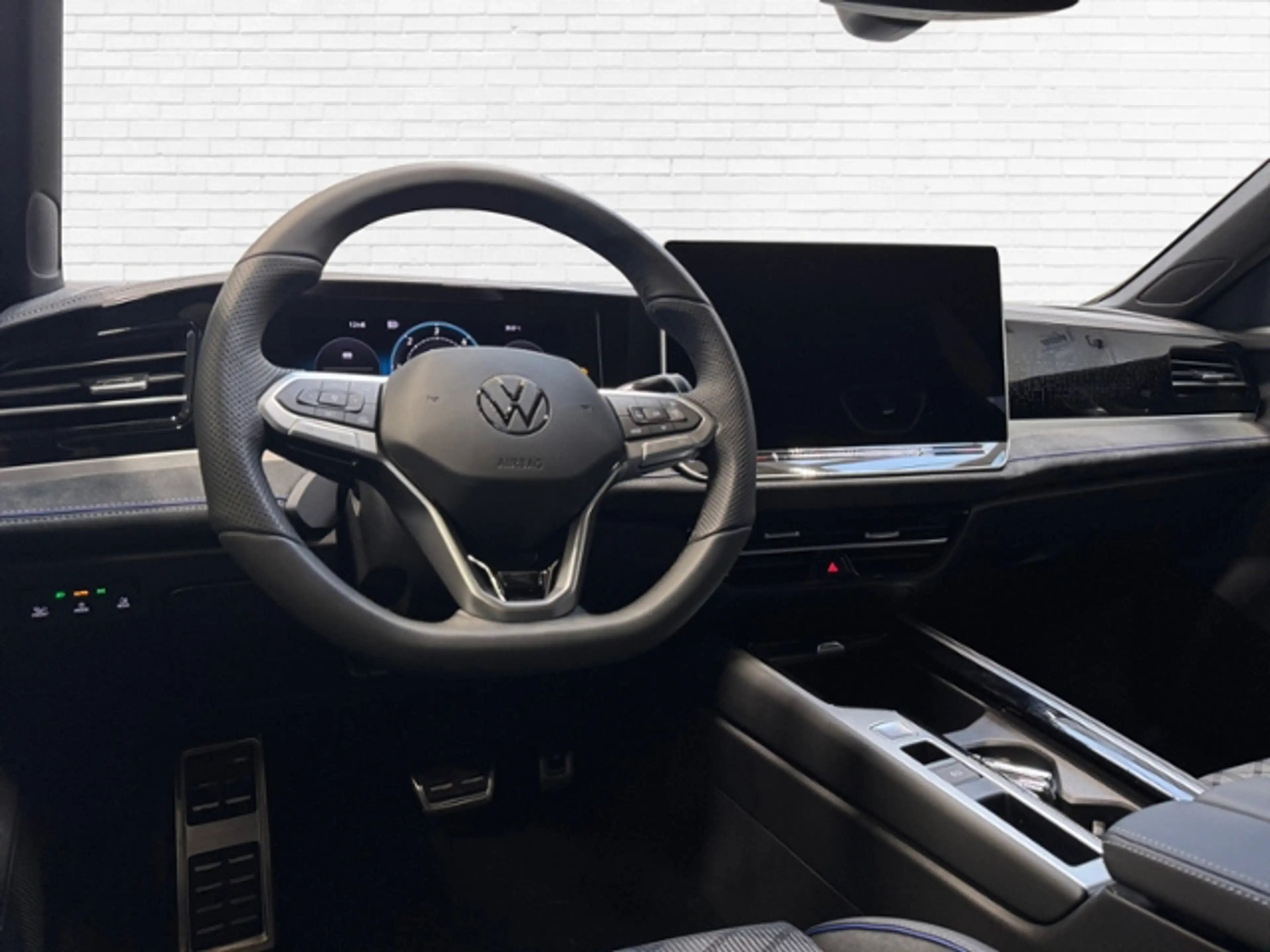 Volkswagen Passat R-Line 2,0 l TDI 110 kW (150 PS) 7-Gang-DSG KLIMA — photo 11
