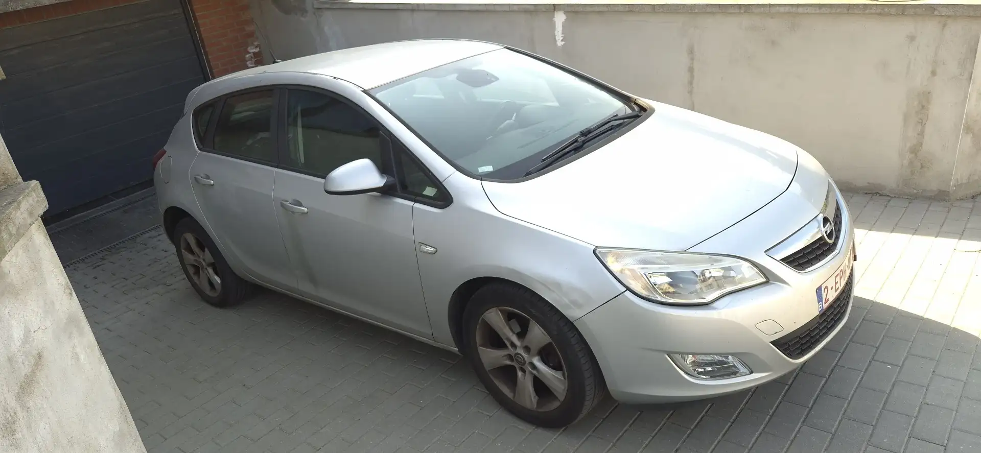 Opel Astra 1.7 CDTi ECOTEC Cosmo DPF - 2