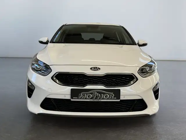 Kia Ceed view 6