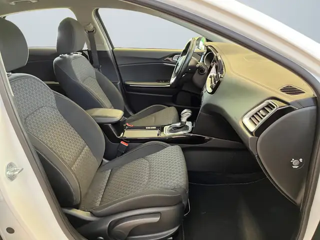 Kia Ceed view 10