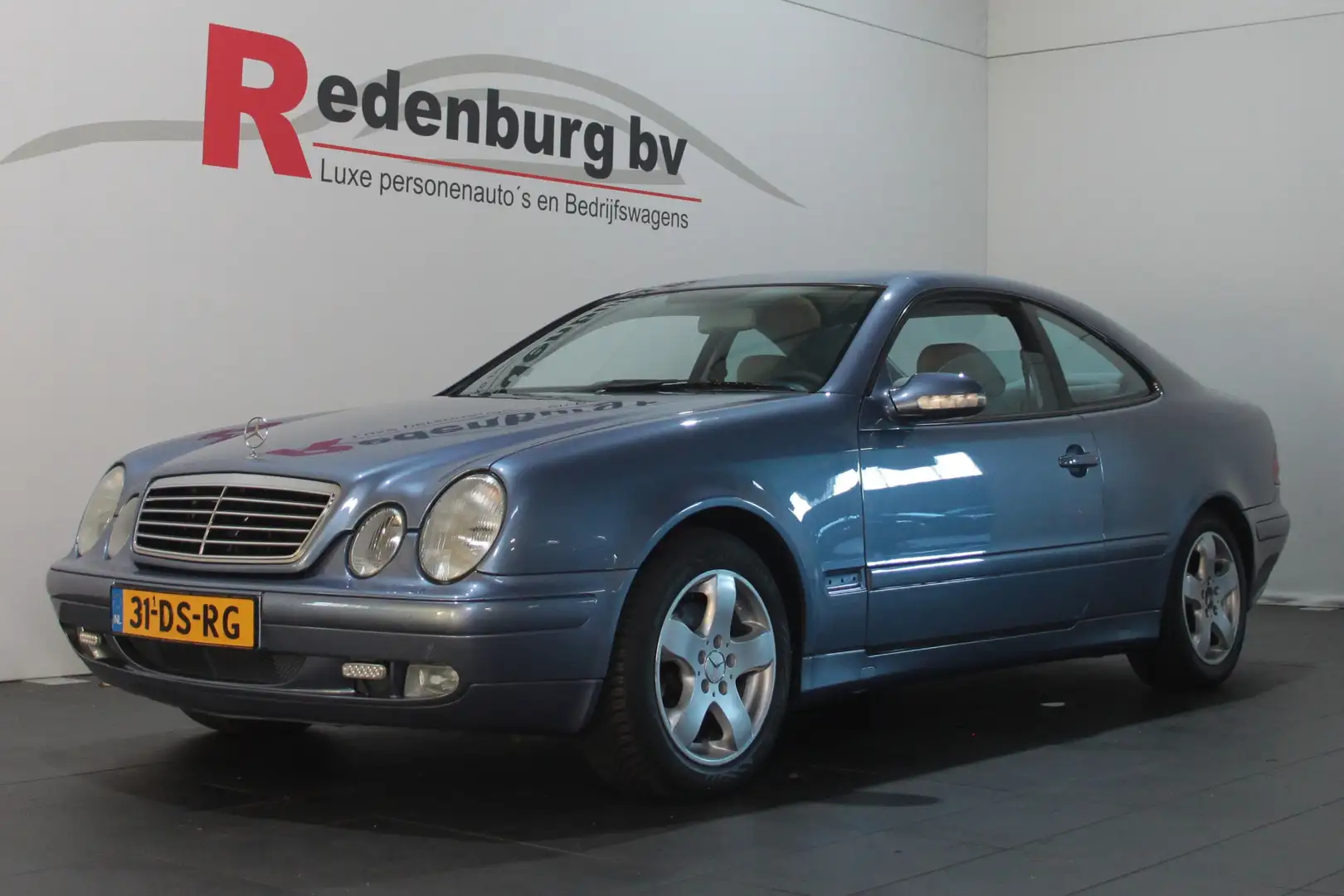 Mercedes-Benz CLK 200 Coupé Avantgarde Blauw - 1