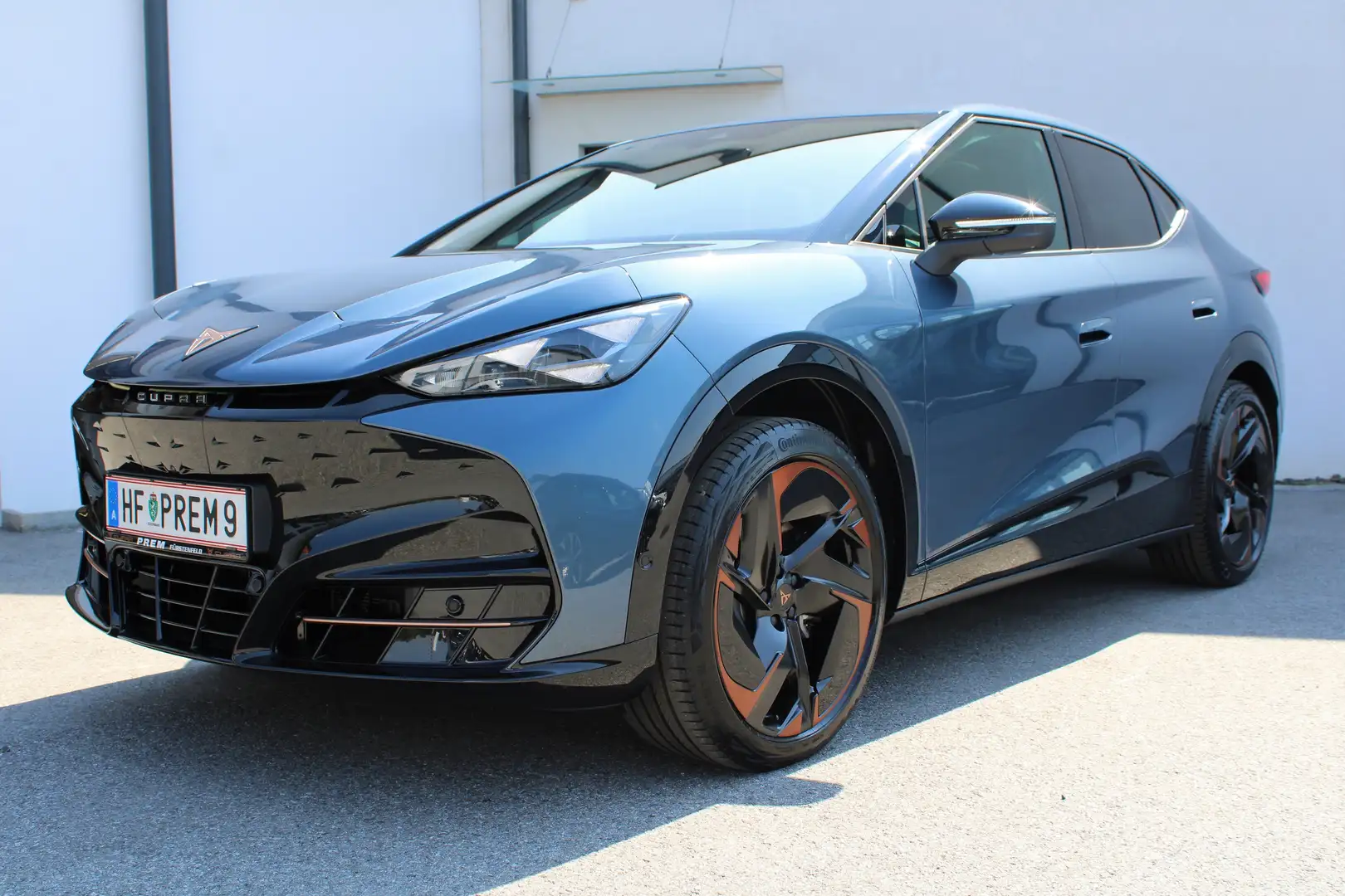 CUPRA Tavascan VZ Adrenaline 4Drive 250kW/340PS Blau - 2