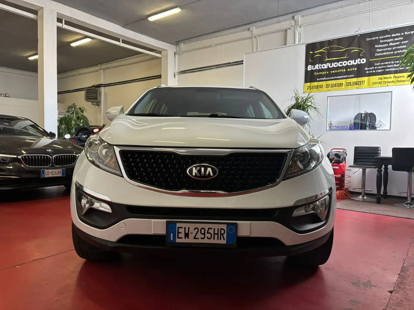 Kia Sportage Sportage III 2010 1.7 crdi Class 2wd FL Weiß - 2