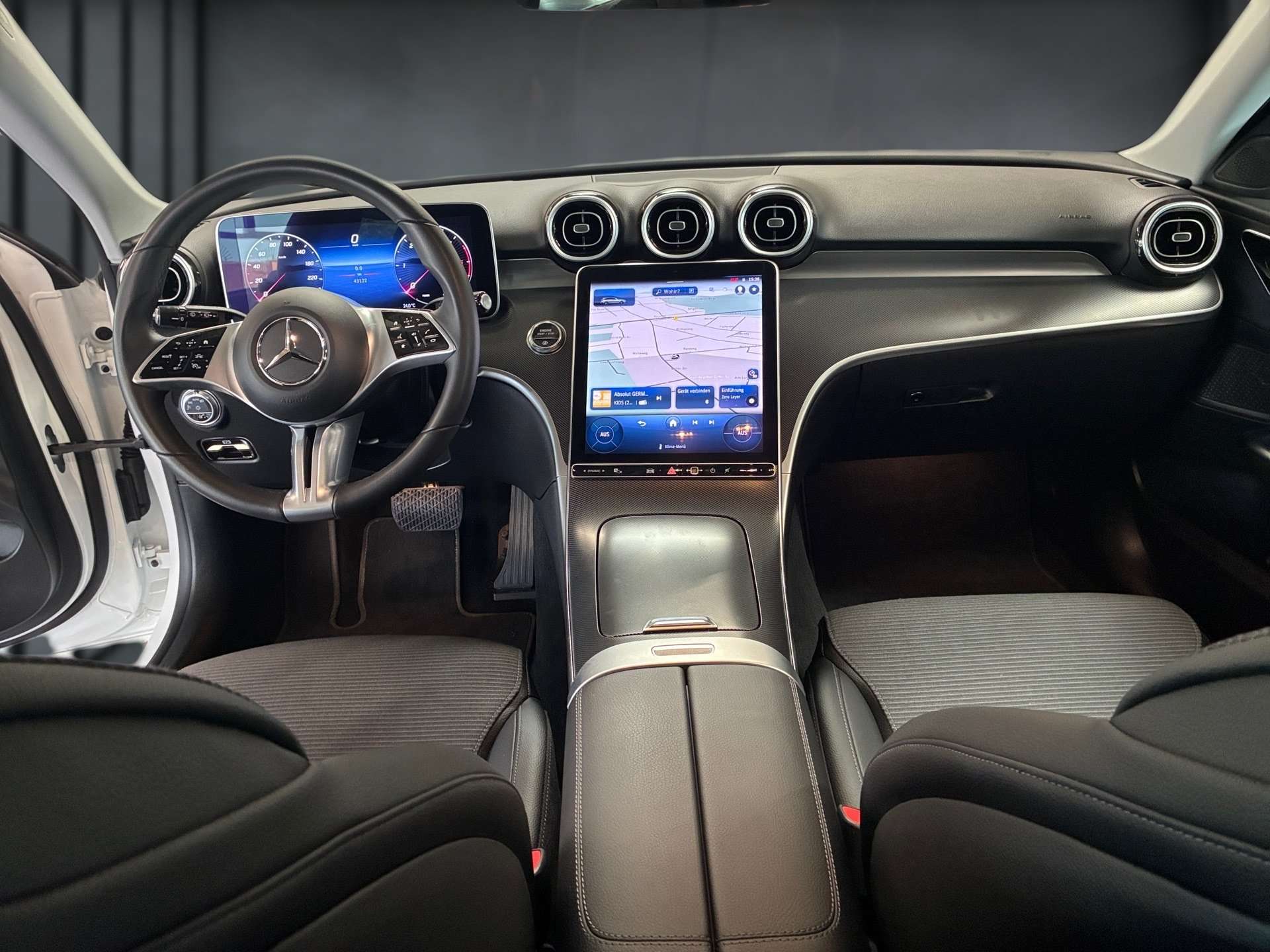 Mercedes-Benz C 220