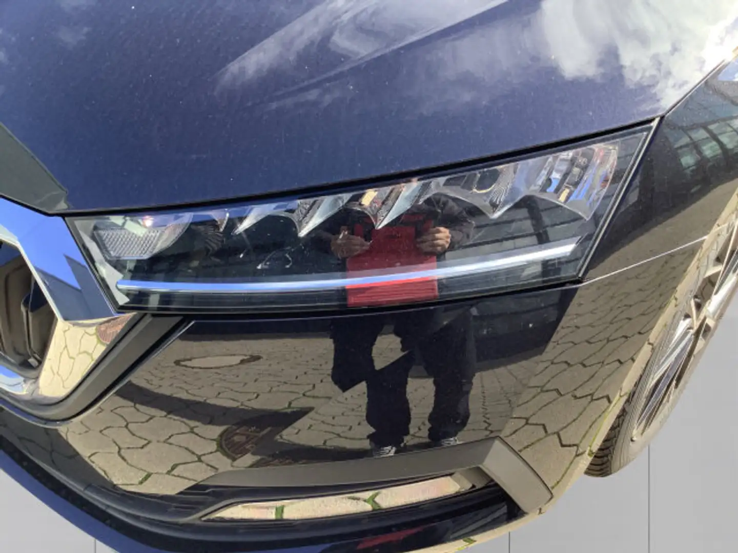 Skoda Octavia OCTAVIA COMBI 1.5 TSI e-TEC DSG **MILD-HYBRID** Schwarz - 2