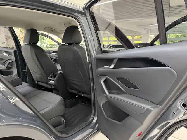Volkswagen Tiguan view 9