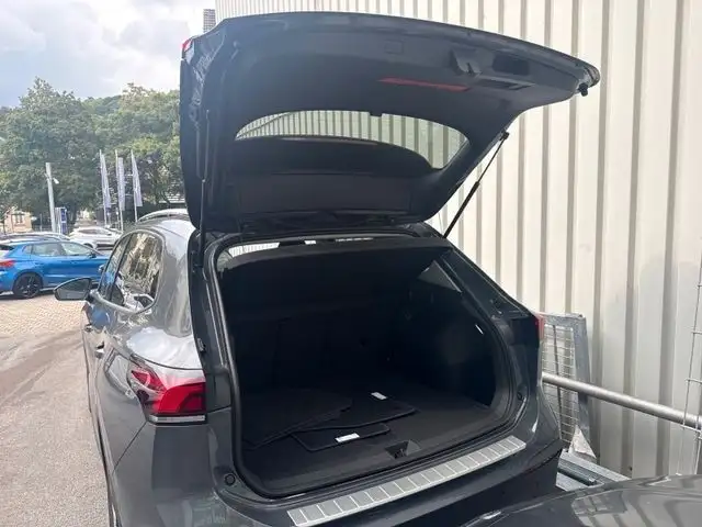 Volkswagen Tiguan view 7