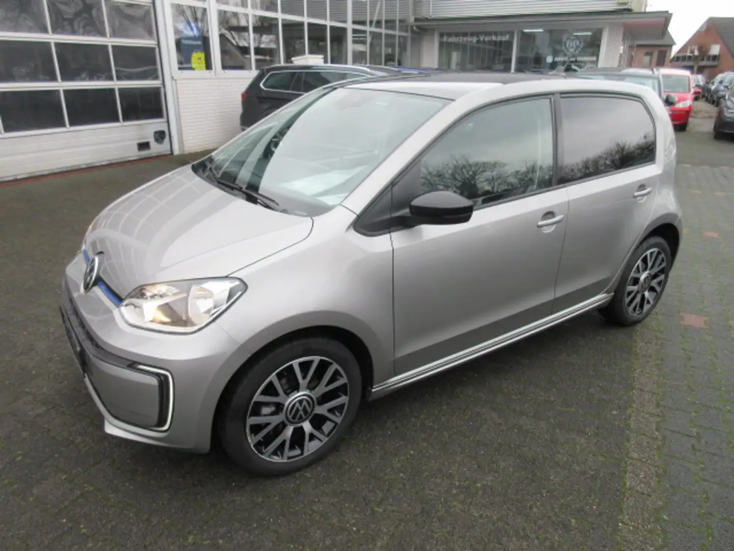 Volkswagen e-up! Style Automatik NAVIV. KAMERA GRA ALU APS SITZHEIZUNG CLIMATRONIC Silber - 1