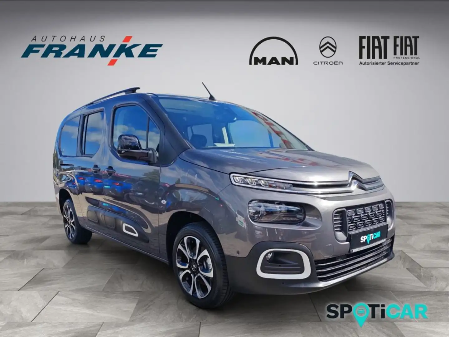 Citroen Berlingo XL 7-Sitzer  PureTech 130 EAT8 SHINE Grau - 1