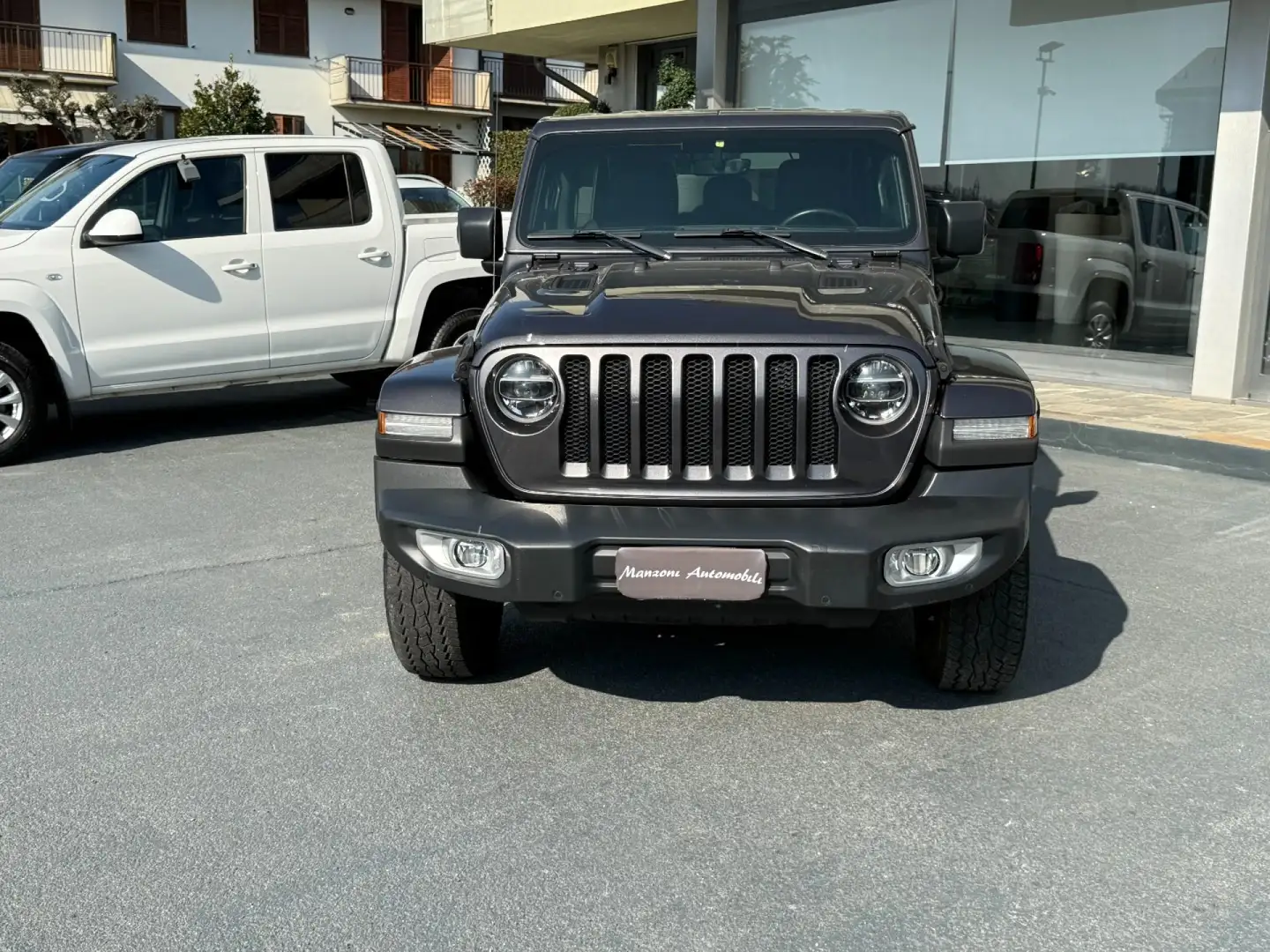 Jeep Wrangler Unlimited 2.2 Mjt II Sahara iva esposta Grigio - 2