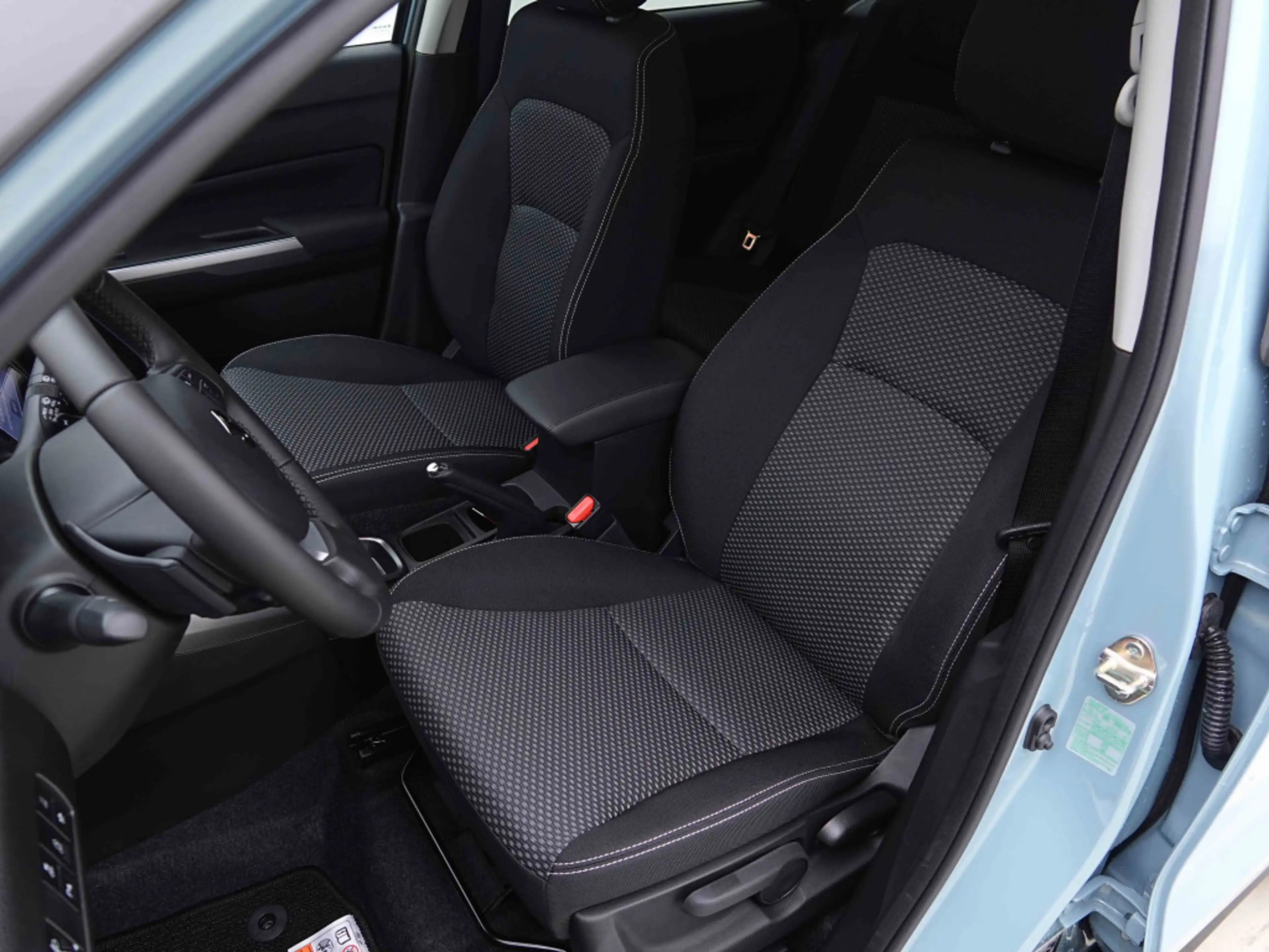 Suzuki Vitara Hybrid 110 AUT Select | CAM | Carplay | Keyless | Heated Seats — photo 7