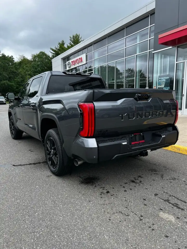 Toyota Tundra photo Toyota Tundra
