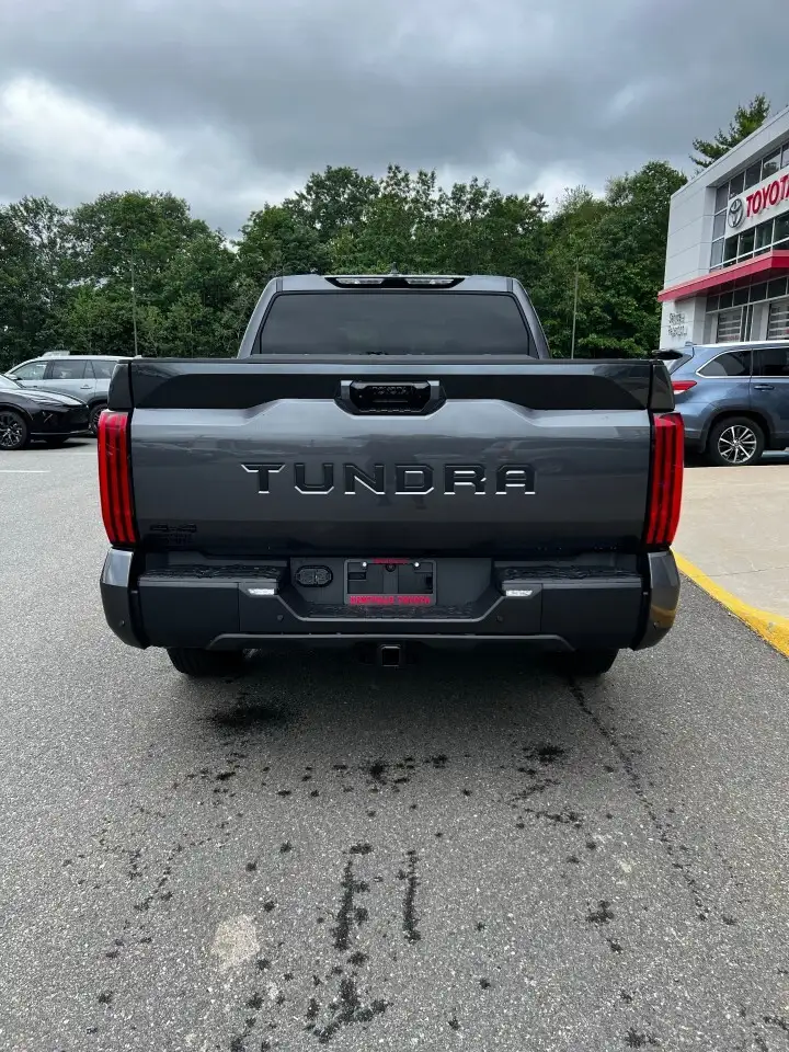 Toyota Tundra photo Toyota Tundra
