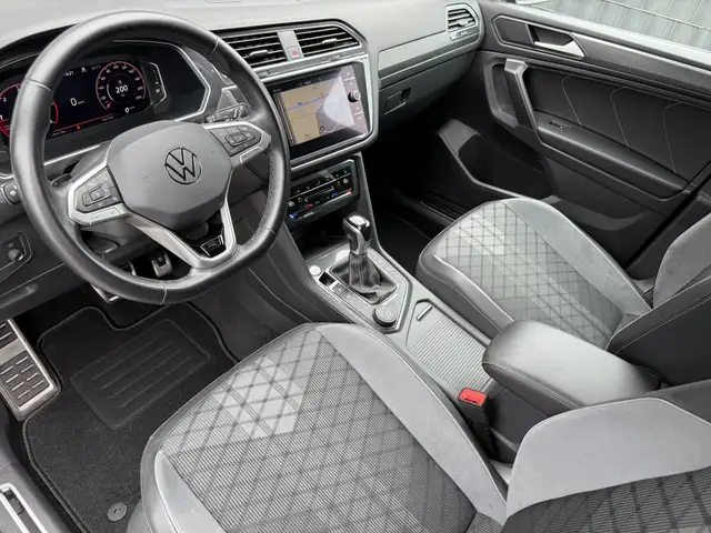 Volkswagen Tiguan Allspace view 10