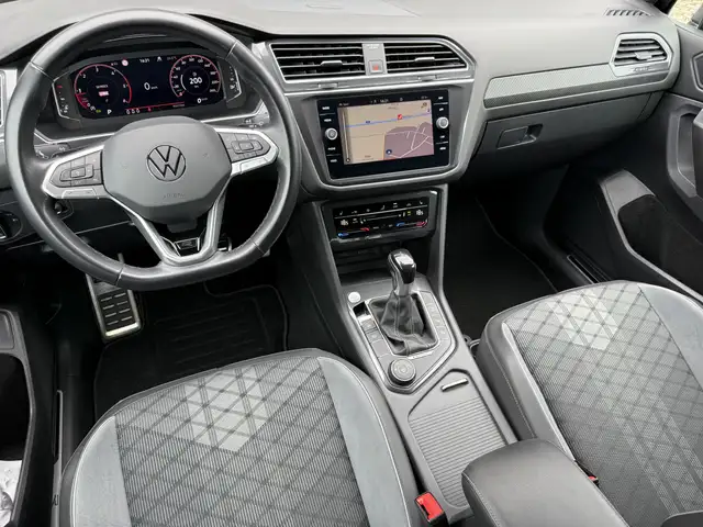 Volkswagen Tiguan Allspace view 15