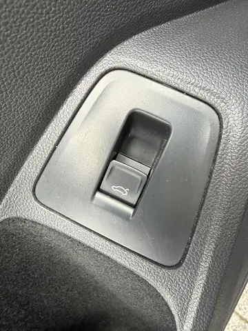 Volkswagen Tiguan Allspace view 13