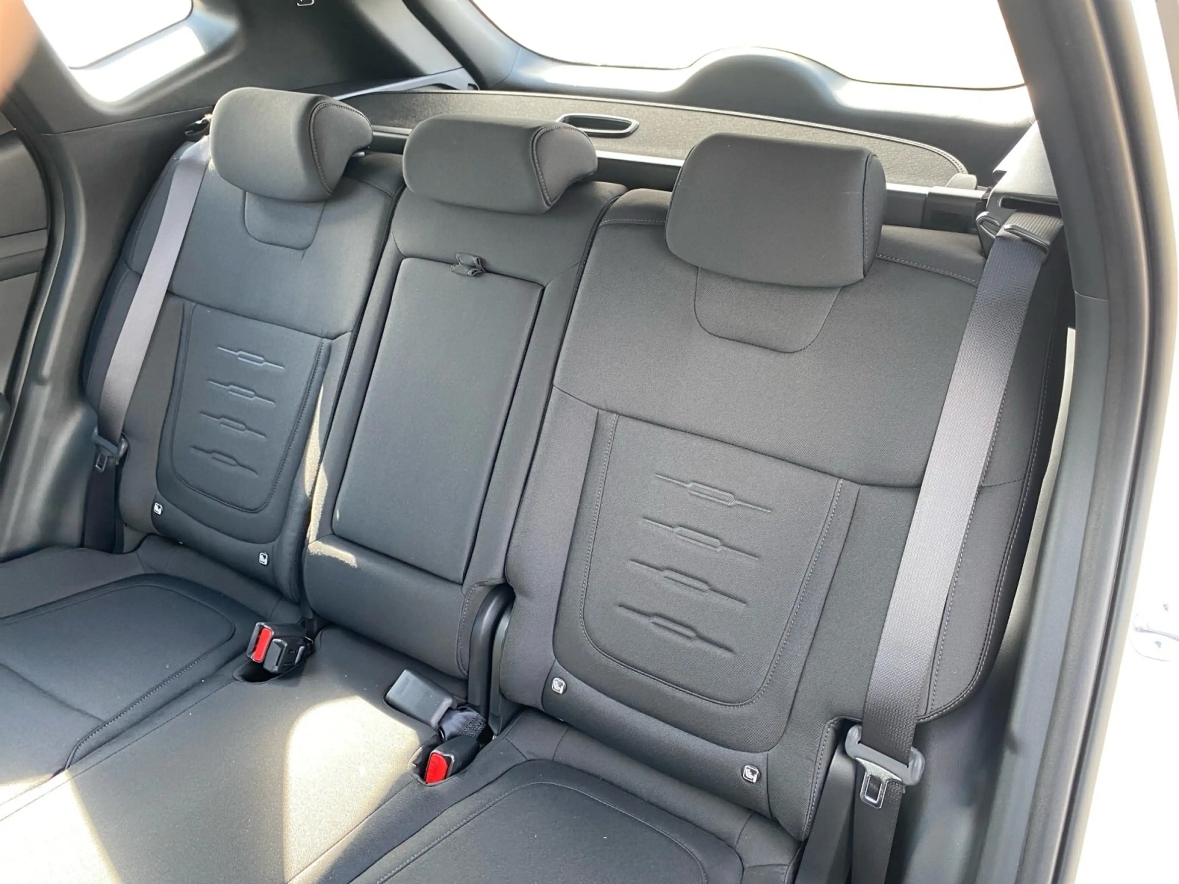 Hyundai TUCSON Black-Line 1.6 Hybrid DCT PDC*SHZ*TOTW — photo 9