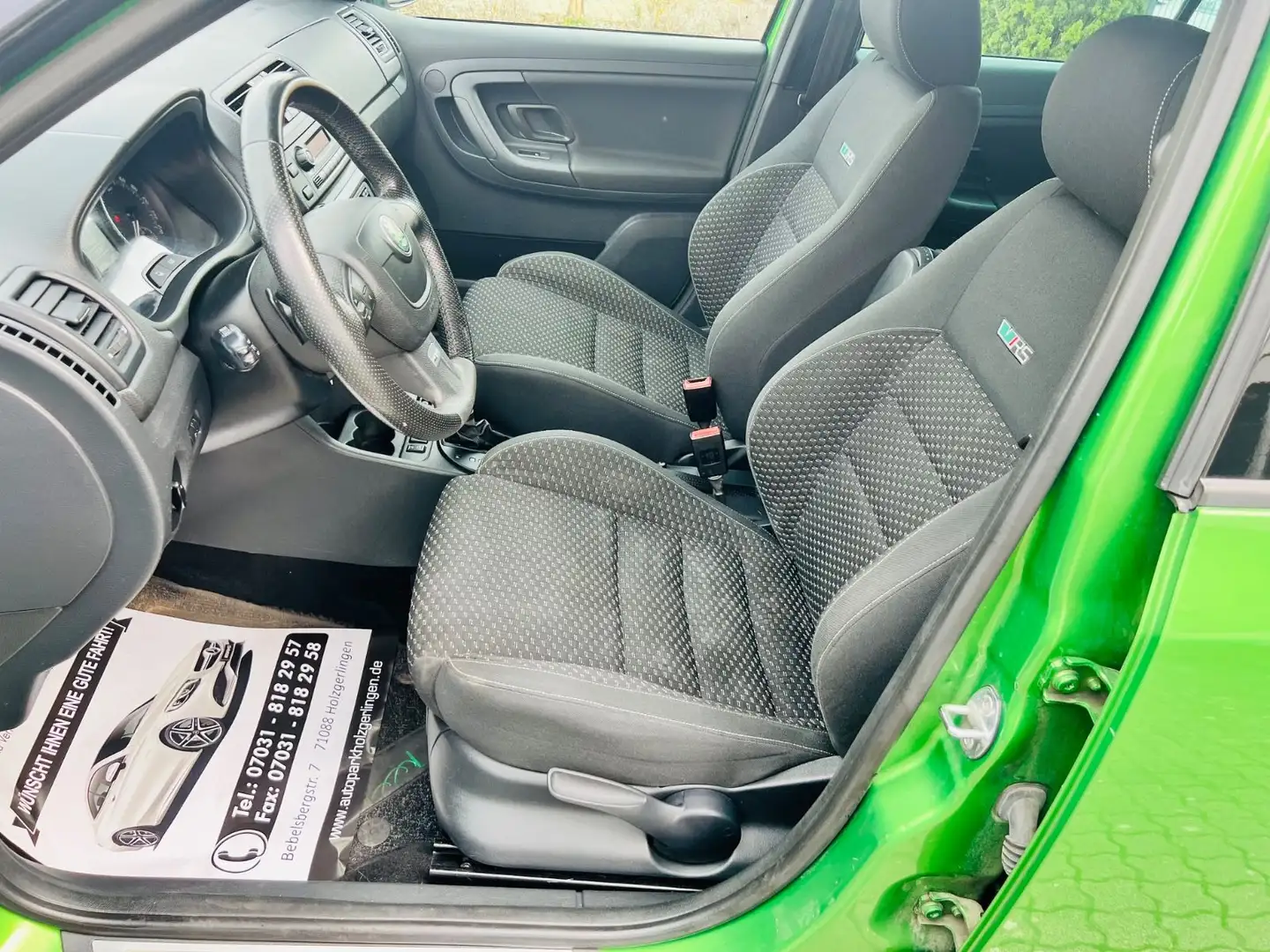 Skoda Fabia RS*AUTOMATIK*NAVI*SITZH*TURBOLADER DEFEKT! Grün - 2