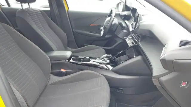 Peugeot E-208 view 26