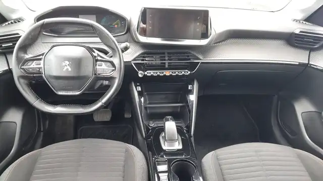 Peugeot E-208 view 11