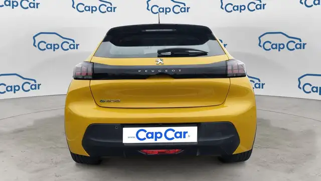 Peugeot E-208 view 3