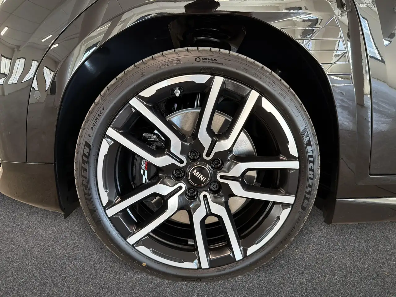 MINI Aceman John Cooper Works, миниатюра 8