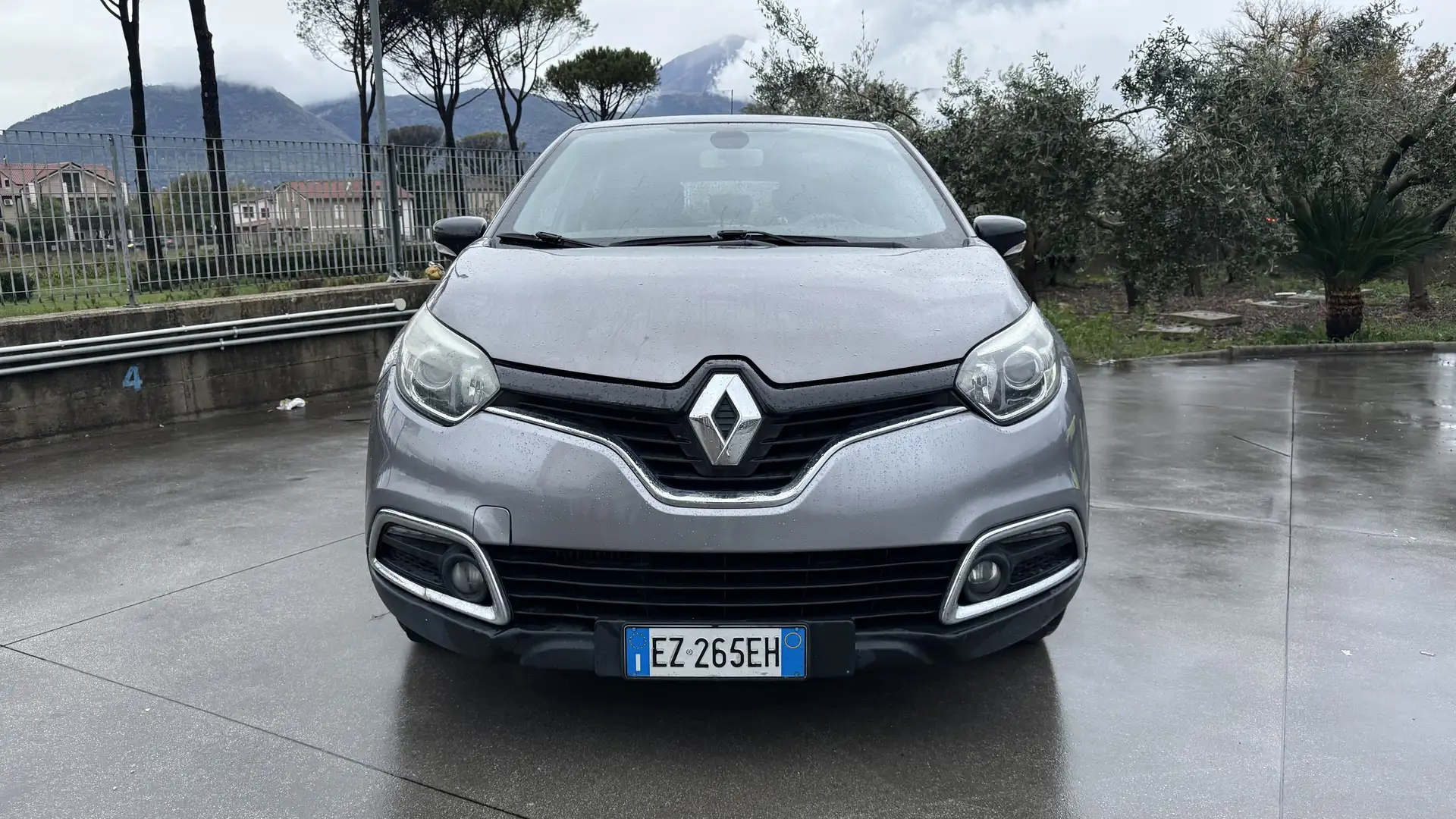 Renault Captur - 1